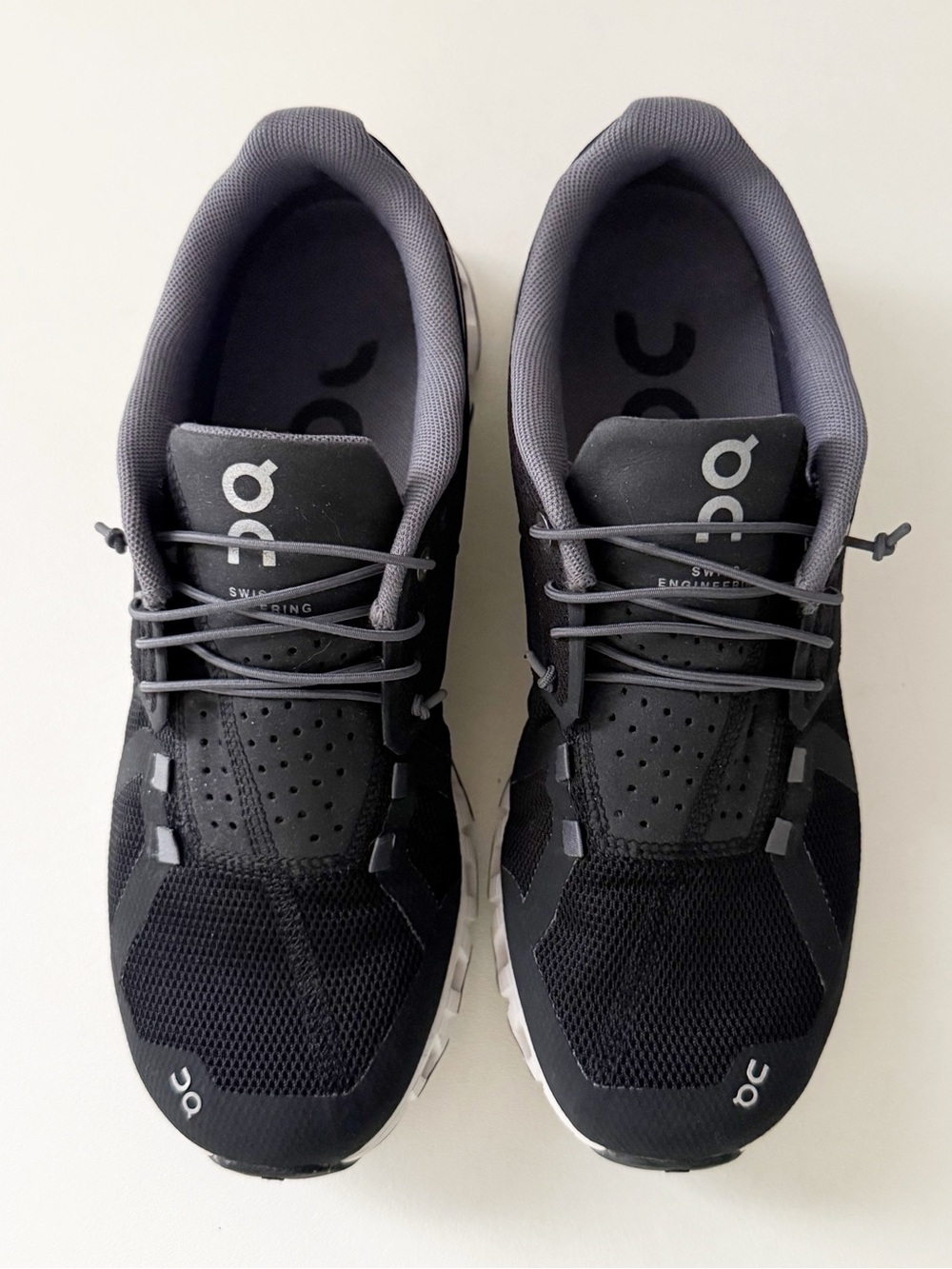 On Cloud 5 Running Sneaker 9 Black Slip On Low Top Athletic Athleisure Casual - Picture 2 of 8